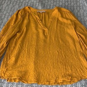 Yellow loft top